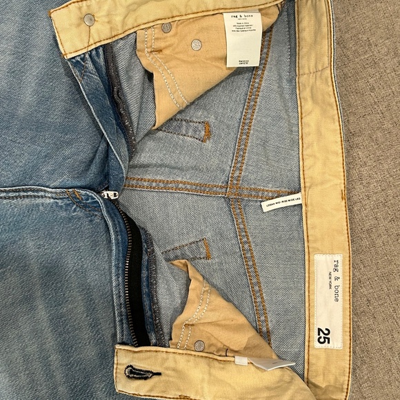 Rag & Bone Logan Featherweight Mid Rise Wide Leg Jean - Pre-Loved - Picture 7 of 7